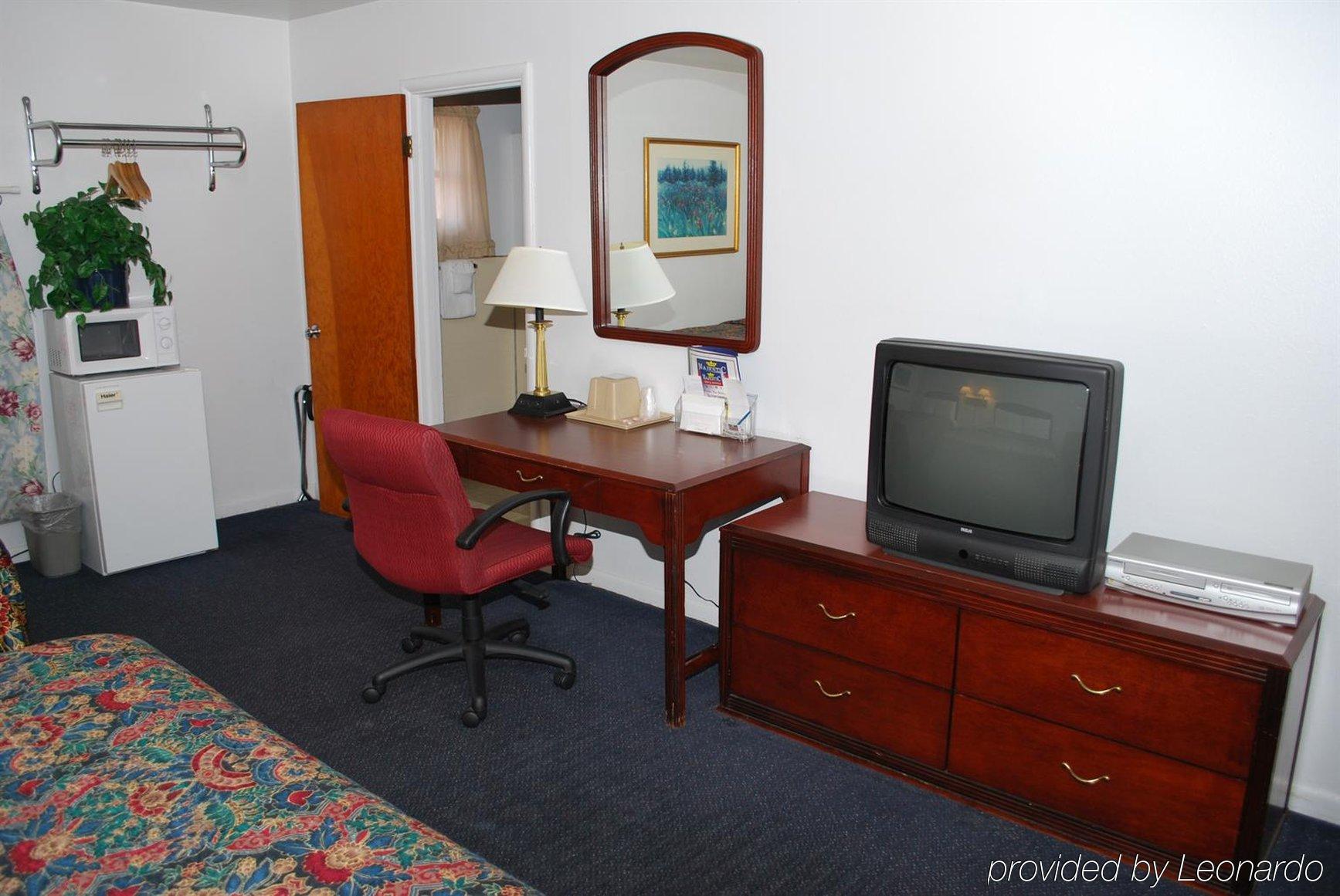 Majestic Inn & Suites Klamath Falls Szoba fotó